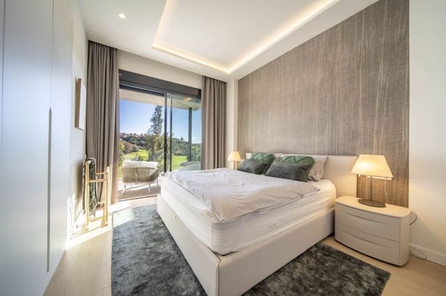4 soveværelse Semi-Rækkehus til salg i Marbella med swimmingpool garage - € 2.450.000 (Ref: 9998501)