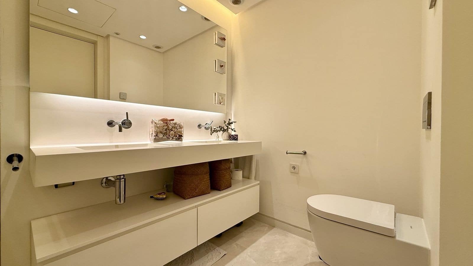 3 slaapkamer Appartement te koop in Ojen met zwembad garage - € 1.195.000 (Ref: 9998503)
