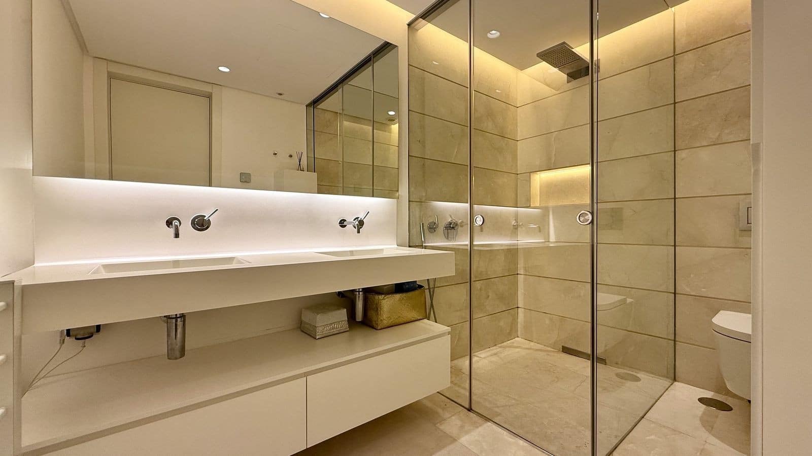 3 slaapkamer Appartement te koop in Ojen met zwembad garage - € 1.195.000 (Ref: 9998503)