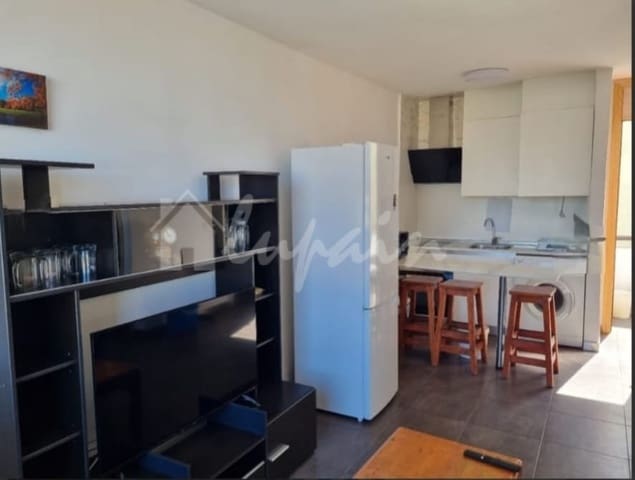 1 makuuhuone Huoneisto myytävänä paikassa San Eugenio, Adeje mukana uima-altaan - 199 500 € (Ref: 10001236)