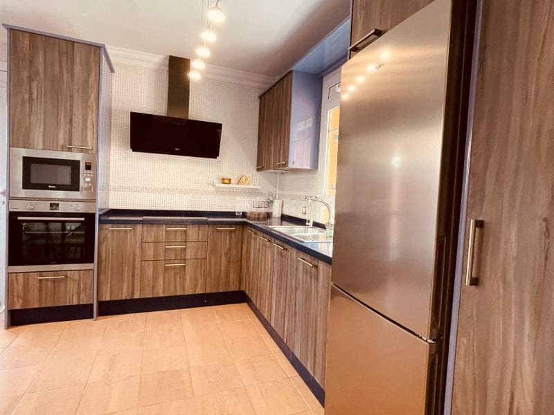 4 chambre Villa/Maison à vendre à Los Cristianos avec garage - 775 000 € (Ref: 10001241)