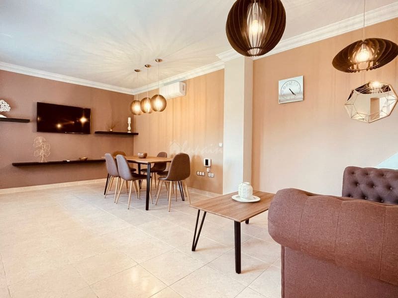 4 chambre Villa/Maison à vendre à Los Cristianos avec garage - 775 000 € (Ref: 10001241)