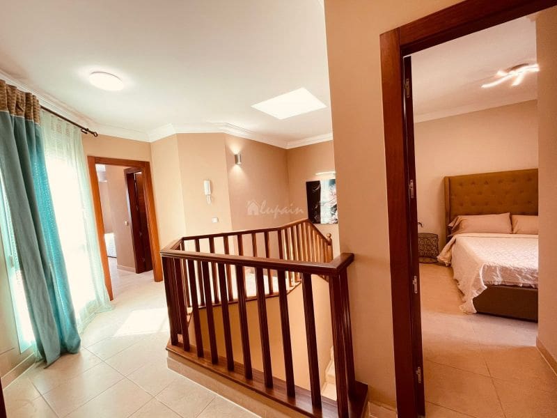 4 chambre Villa/Maison à vendre à Los Cristianos avec garage - 775 000 € (Ref: 10001241)