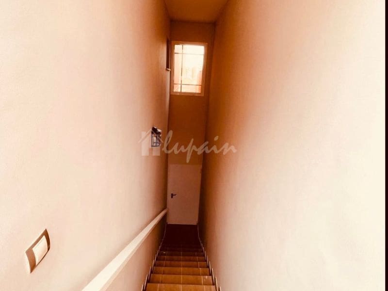 4 chambre Villa/Maison à vendre à Los Cristianos avec garage - 775 000 € (Ref: 10001241)