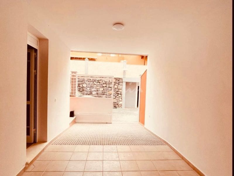 4 chambre Villa/Maison à vendre à Los Cristianos avec garage - 775 000 € (Ref: 10001241)