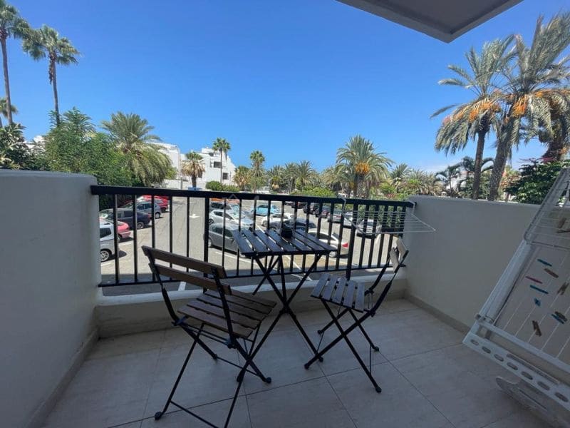 1 soverom Leilighet til salgs i Playa de las Americas med svømmebasseng garasje - € 295 000 (Ref: 10001242)