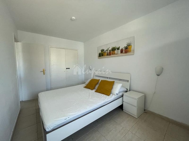 1 soverom Leilighet til salgs i Playa de las Americas med svømmebasseng garasje - € 295 000 (Ref: 10001242)