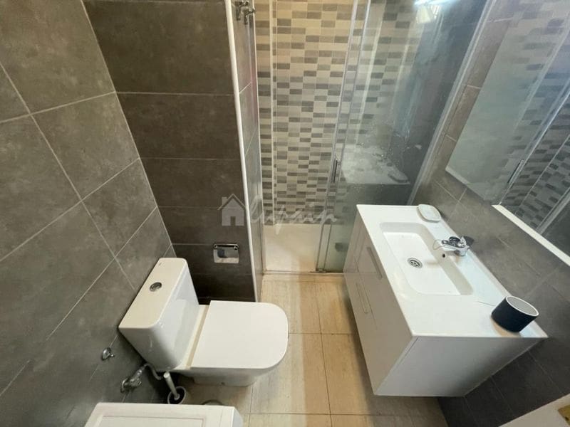 1 soverom Leilighet til salgs i Playa de las Americas med svømmebasseng garasje - € 295 000 (Ref: 10001242)