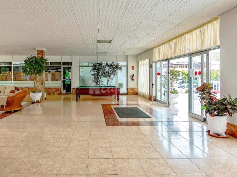 1 soverom Leilighet til salgs i Playa de las Americas med svømmebasseng garasje - € 295 000 (Ref: 10001242)