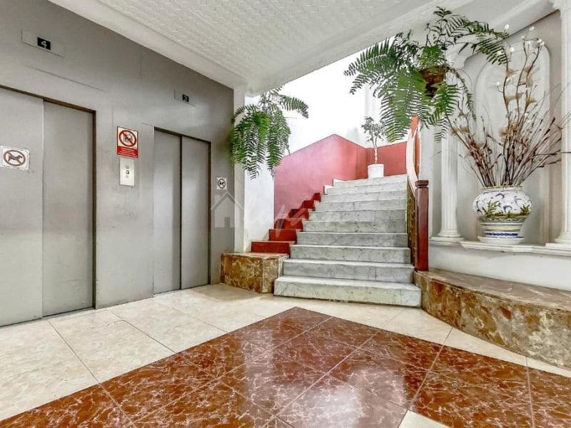 1 soverom Leilighet til salgs i Playa de las Americas med svømmebasseng garasje - € 295 000 (Ref: 10001242)