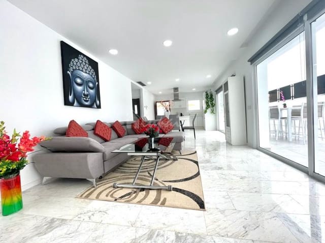 Chalet de 3 habitaciones en La Caldera, Adeje en venta con piscina garaje - 1.900.000 € (Ref: 10001243)