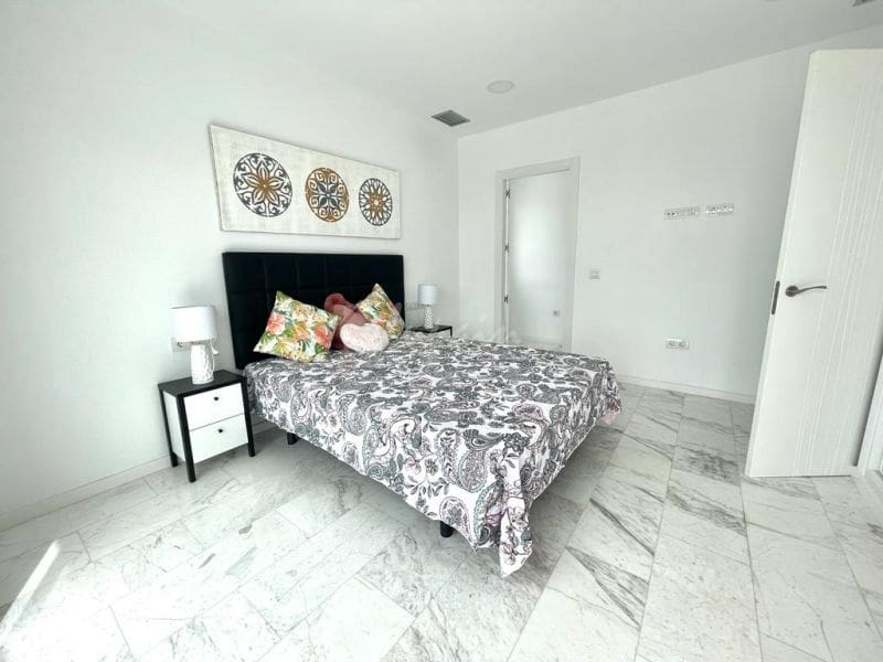 Chalet de 3 habitaciones en Costa Adeje en venta con piscina garaje - 1.900.000 € (Ref: 10001243)