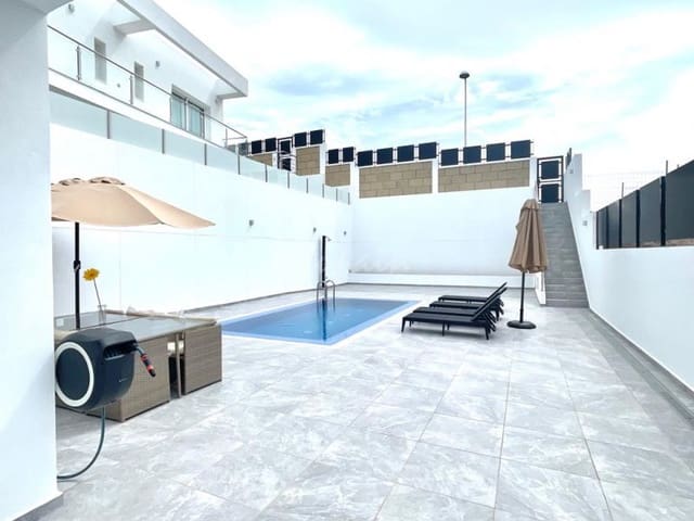 Chalet de 3 habitaciones en La Caldera, Adeje en venta con piscina garaje - 1.900.000 € (Ref: 10001243)