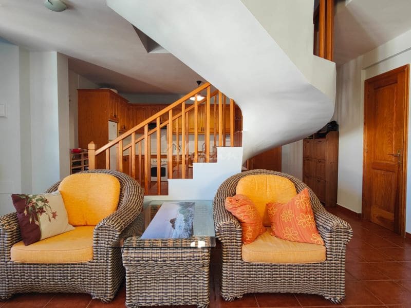 Chalet de 3 habitaciones en Costa del Silencio en venta con piscina garaje - 425.000 € (Ref: 10001245)