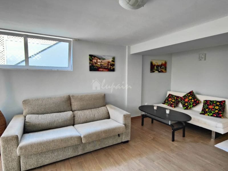 Chalet de 3 habitaciones en Costa del Silencio en venta con piscina garaje - 425.000 € (Ref: 10001245)
