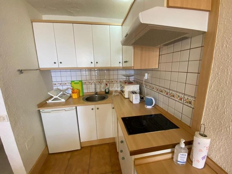 1 sovrum Lägenhet till salu i Los Cristianos med pool garage - 270 000 € (Ref: 10001248)