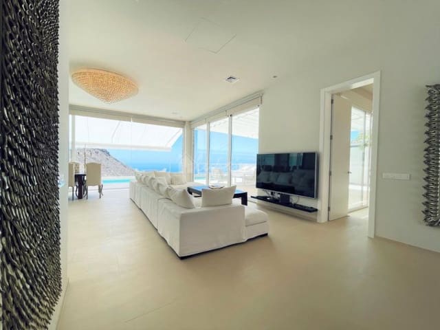 3 soveværelse Villa til salg i Roque del Conde, Adeje med swimmingpool garage - € 1.790.000 (Ref: 10001254)