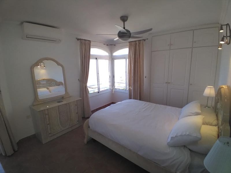 Chalet de 4 habitaciones en Roque del Conde en venta con piscina garaje - 995.000 € (Ref: 10001257)