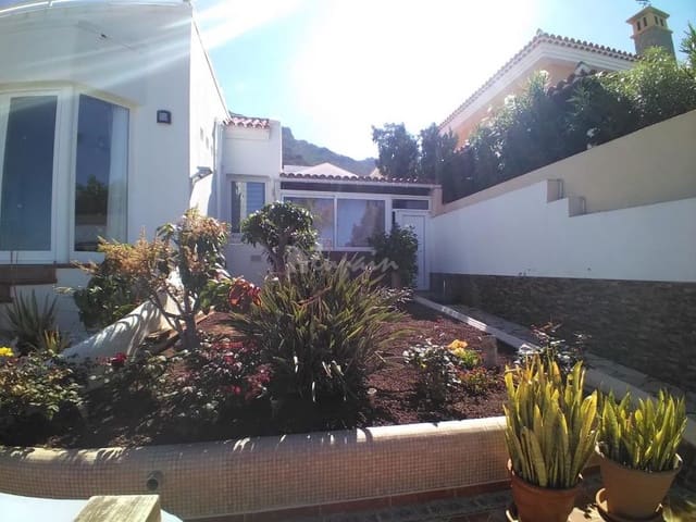 4 soverom Villa til salgs i Roque del Conde, Adeje med svømmebasseng garasje - € 995 000 (Ref: 10001257)