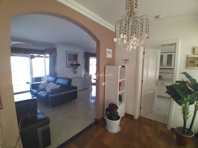 4 soverom Villa til salgs i Roque del Conde, Adeje med svømmebasseng garasje - € 995 000 (Ref: 10001257)