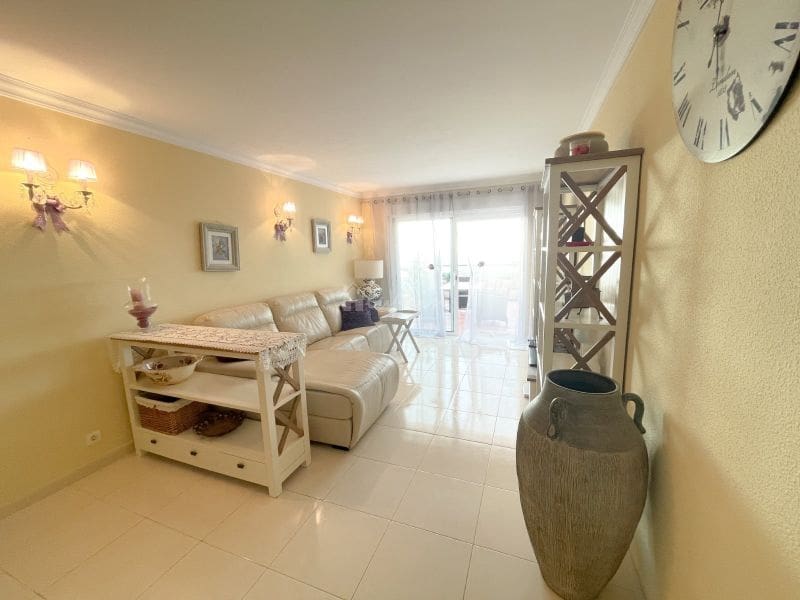 1 slaapkamer Appartement te koop in Torviscas met zwembad garage - € 320.000 (Ref: 10001261)