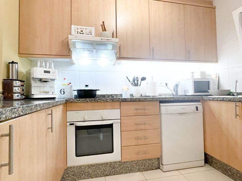 1 slaapkamer Appartement te koop in Torviscas met zwembad garage - € 320.000 (Ref: 10001261)