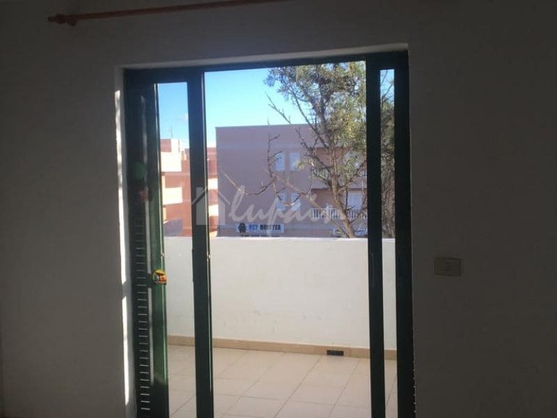 2 bedroom Apartment for sale in Costa del Silencio with pool - € 183,000 (Ref: 10001262)