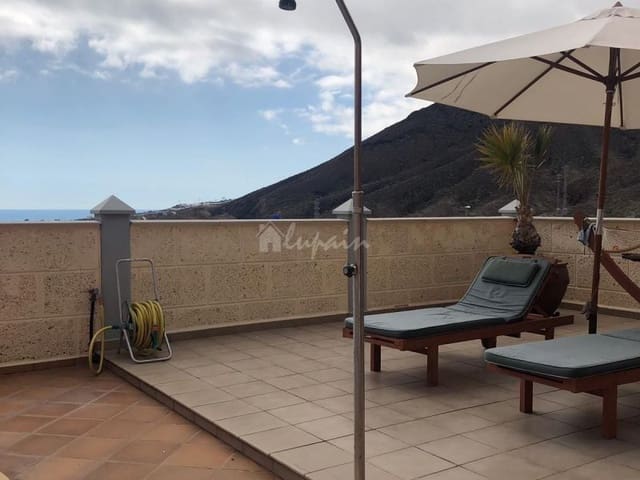4 soveværelse Byhus til salg i Los Cristianos, Arona med swimmingpool garage - € 750.000 (Ref: 10001263)