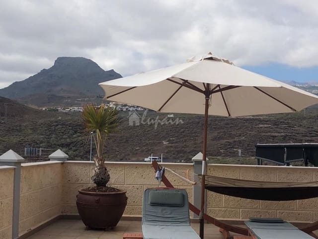 4 soveværelse Byhus til salg i Los Cristianos, Arona med swimmingpool garage - € 750.000 (Ref: 10001263)