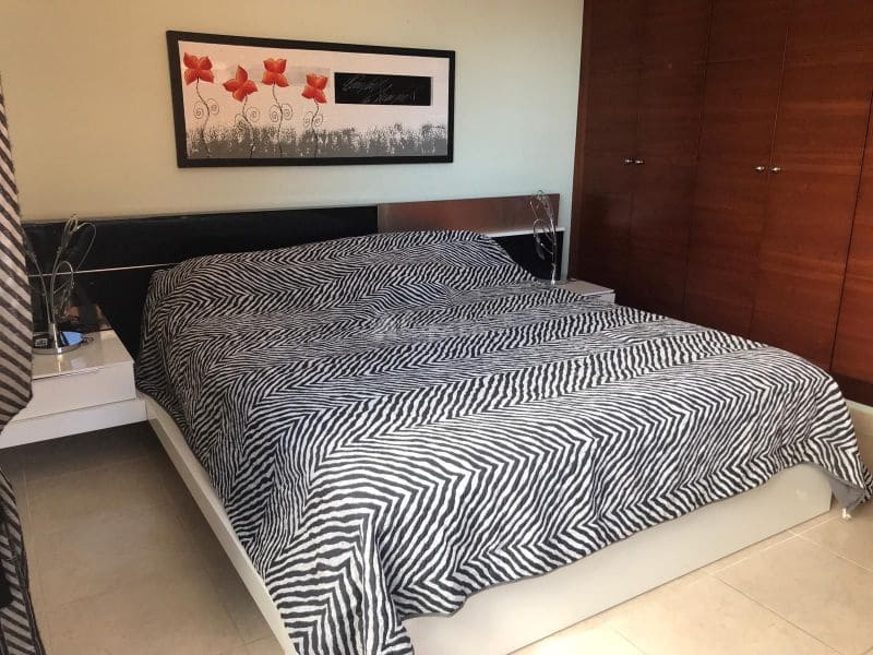 4 Zimmer Haus zu verkaufen in Los Cristianos mit Pool Garage - 750.000 € (Ref: 10001263)