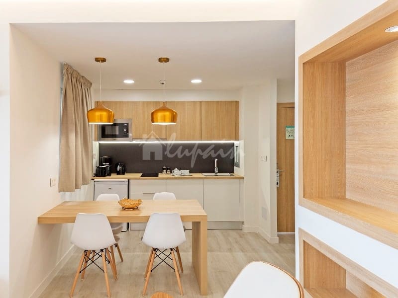 1 Zimmer Penthouse zu verkaufen in Los Cristianos mit Pool - 225.000 € (Ref: 10001264)