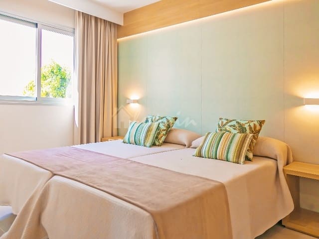 1 Zimmer Penthouse zu verkaufen in Los Cristianos, Arona mit Pool - 225.000 € (Ref: 10001264)