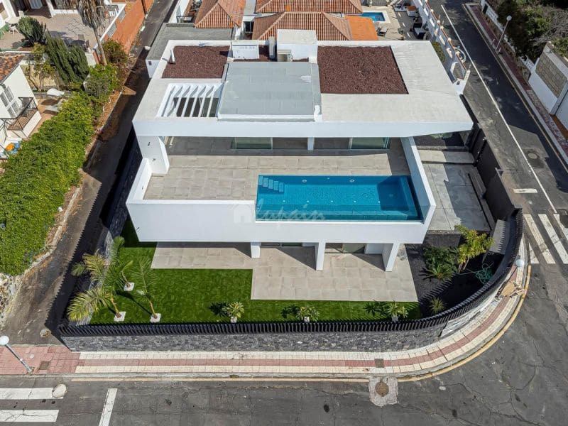 4 chambre Villa/Maison à vendre à Callao Salvaje avec piscine garage - 1 250 000 € (Ref: 10001266)