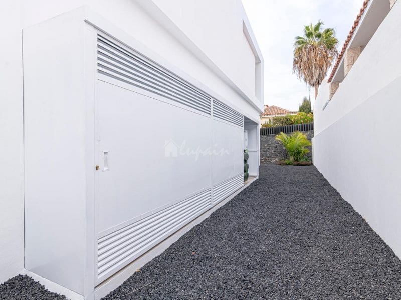 4 chambre Villa/Maison à vendre à Callao Salvaje avec piscine garage - 1 250 000 € (Ref: 10001266)