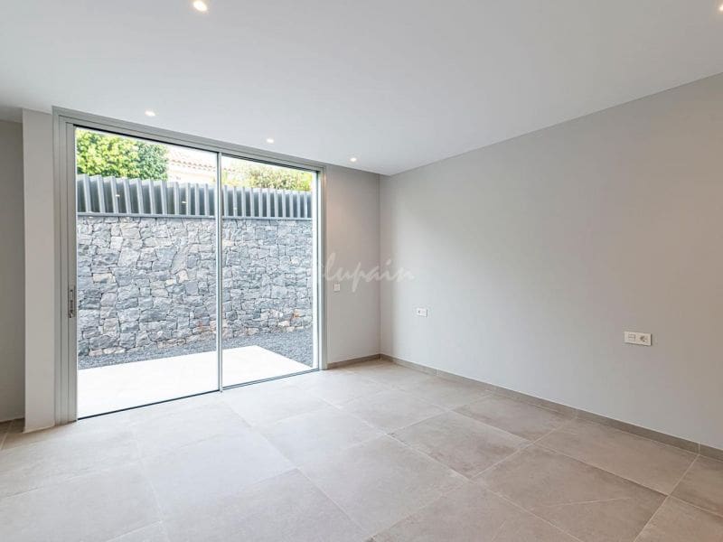 4 chambre Villa/Maison à vendre à Callao Salvaje avec piscine garage - 1 250 000 € (Ref: 10001266)