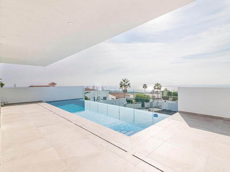 4 chambre Villa/Maison à vendre à Callao Salvaje avec piscine garage - 1 250 000 € (Ref: 10001266)