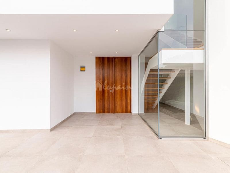 4 chambre Villa/Maison à vendre à Callao Salvaje avec piscine garage - 1 250 000 € (Ref: 10001266)