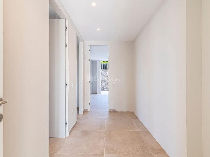 4 chambre Villa/Maison à vendre à Callao Salvaje avec piscine garage - 1 250 000 € (Ref: 10001266)
