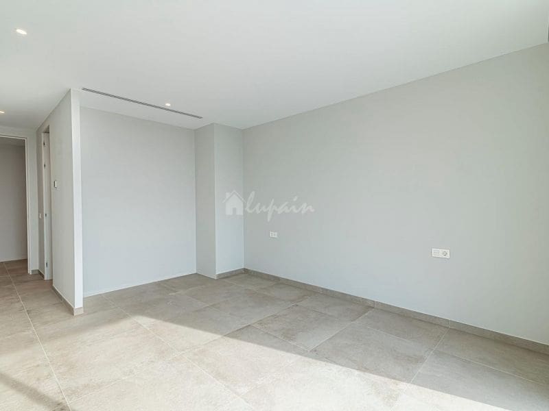 4 chambre Villa/Maison à vendre à Callao Salvaje avec piscine garage - 1 250 000 € (Ref: 10001266)