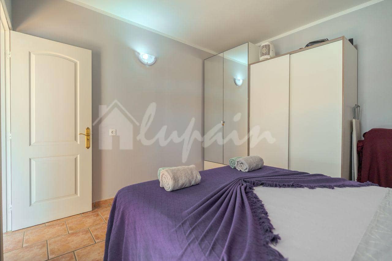 1 bedroom Apartment for sale in Costa del Silencio with pool - € 219,000 (Ref: 10035958)
