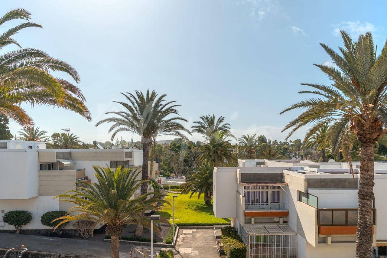 1 bedroom Apartment for sale in Costa del Silencio with pool - € 219,000 (Ref: 10035958)