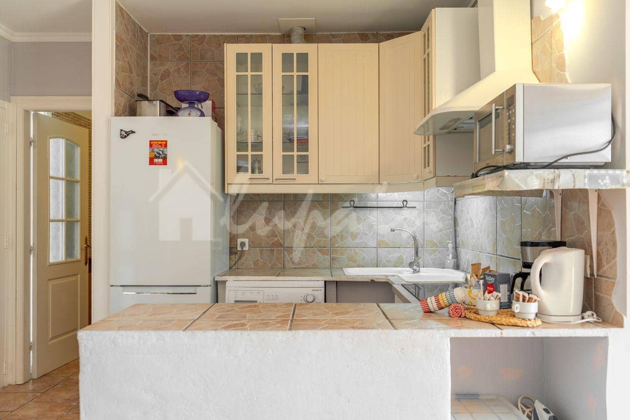 1 bedroom Apartment for sale in Costa del Silencio with pool - € 219,000 (Ref: 10035958)