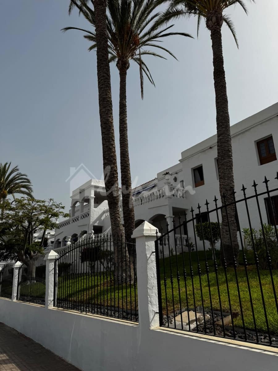 Studio te koop in Los Cristianos met zwembad - € 219.000 (Ref: 10057562)