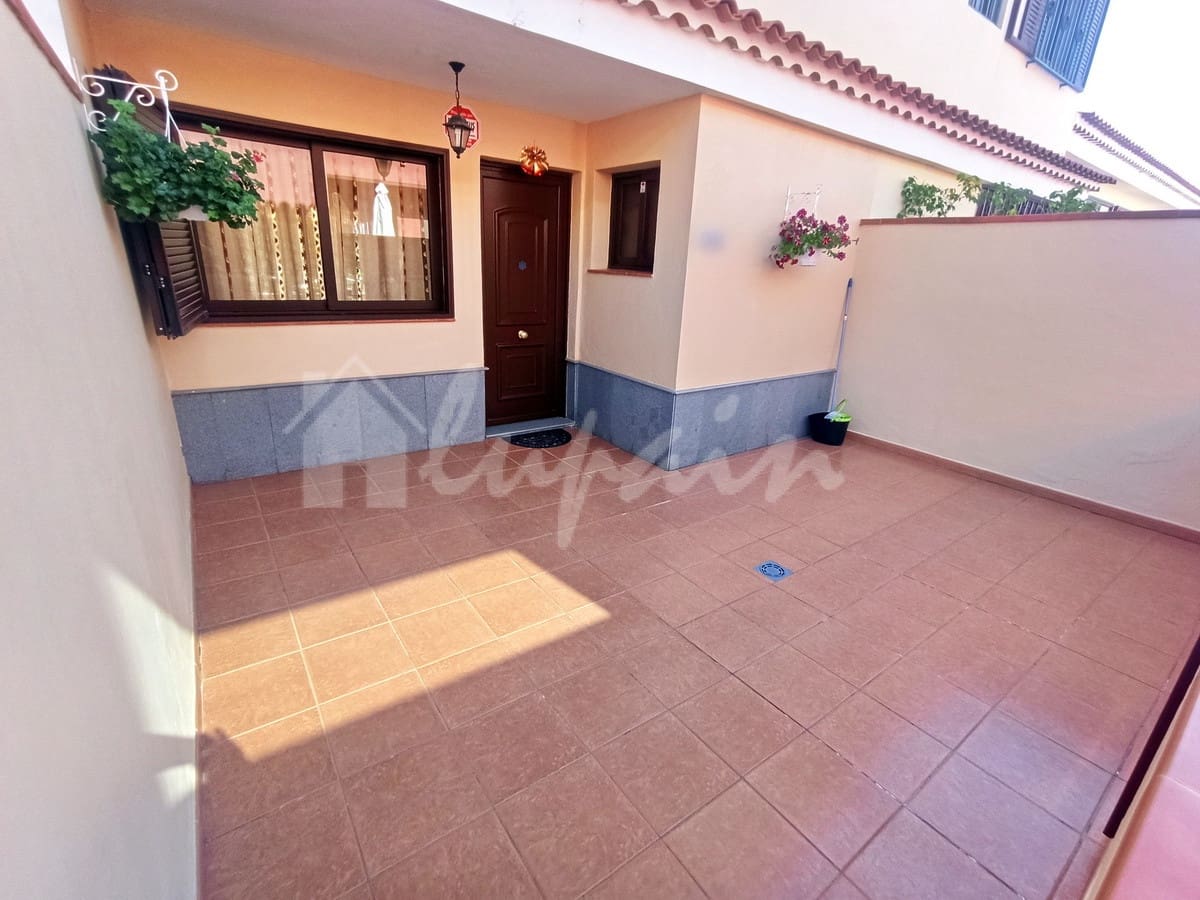 3 sypialnia Dom na sprzedaż w Costa Adeje z garażem - 480 000 € (Ref: 10079903)