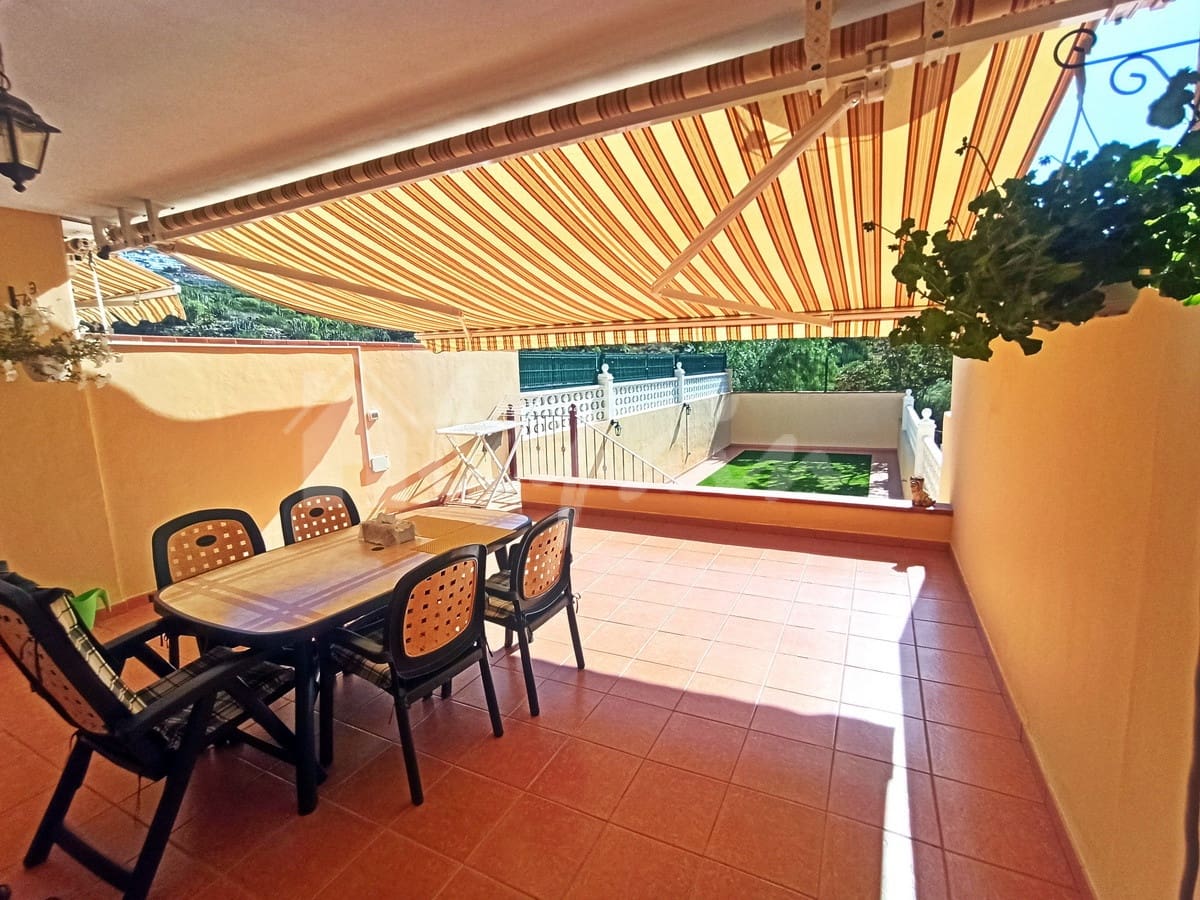 3 sypialnia Dom na sprzedaż w Costa Adeje z garażem - 480 000 € (Ref: 10079903)
