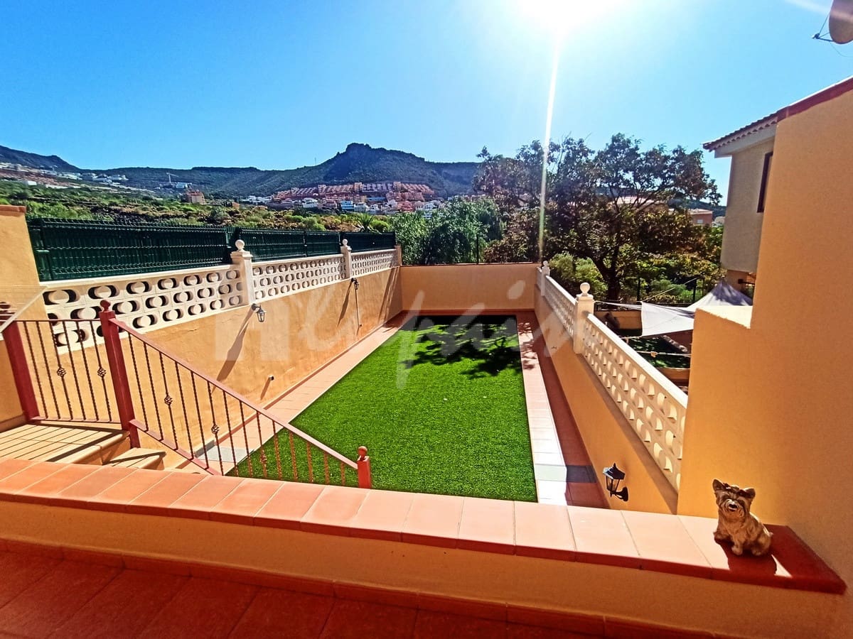 3 sypialnia Dom na sprzedaż w Costa Adeje z garażem - 480 000 € (Ref: 10079903)