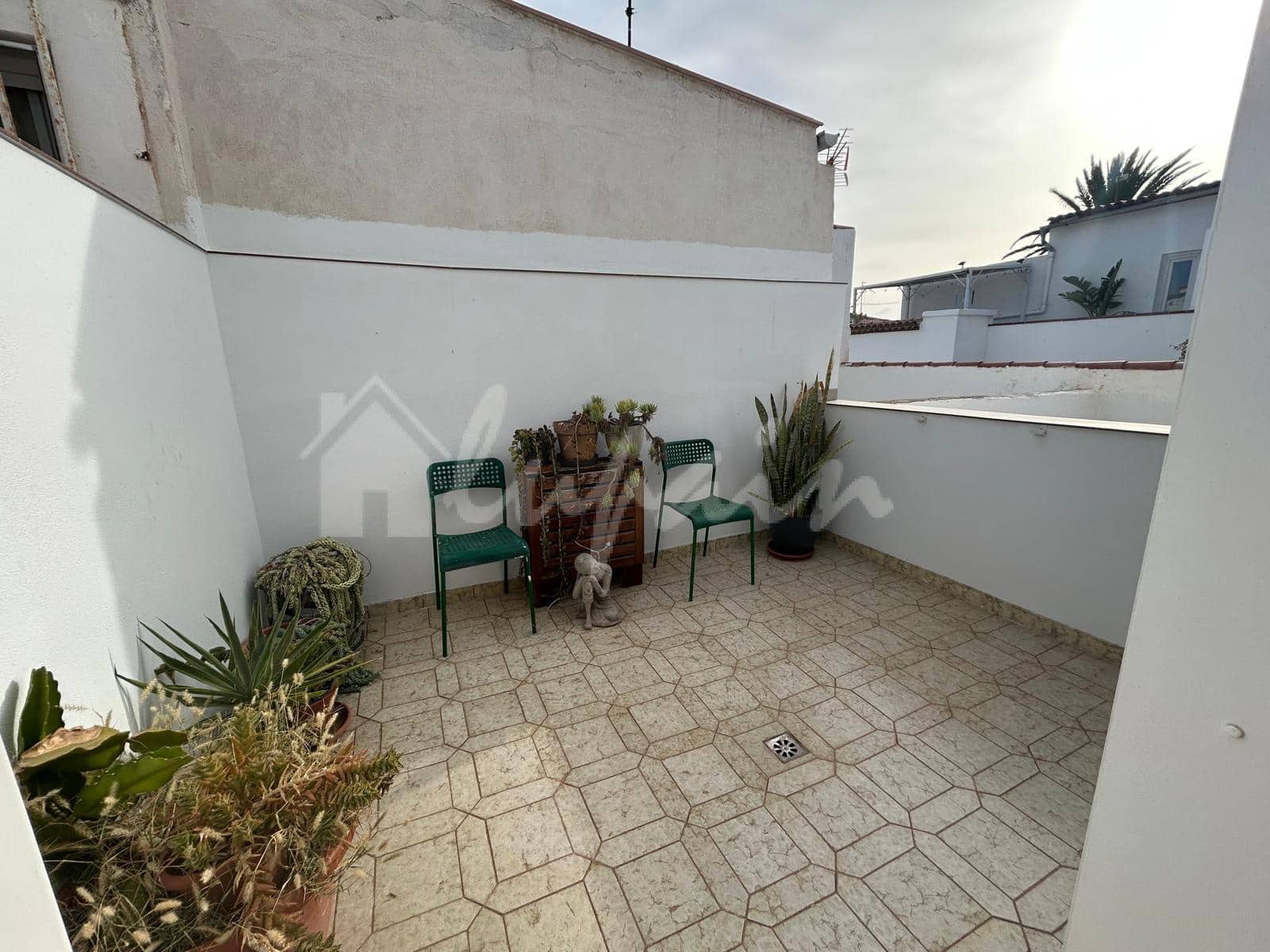 2 bedroom Apartment for sale in Costa del Silencio with pool - € 249,000 (Ref: 10088604)