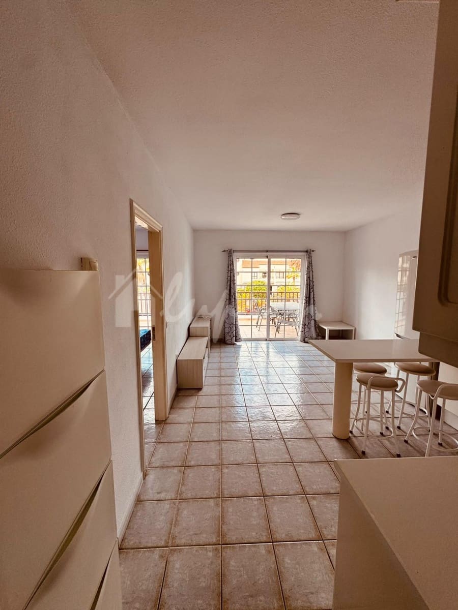 1 quarto Apartamento para venda em Los Cristianos com piscina - 295 000 € (Ref: 10093921)
