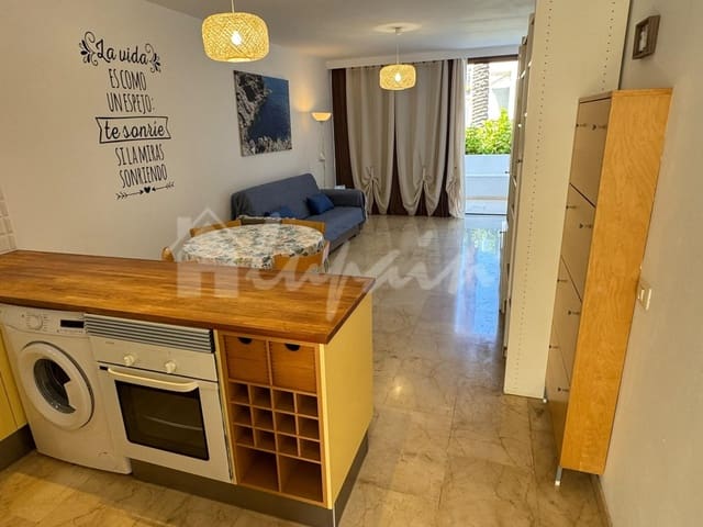 1 sypialnia Apartament na sprzedaż w Costa del Silencio, Arona z basenem - 197 000 € (Ref: 10095638)
