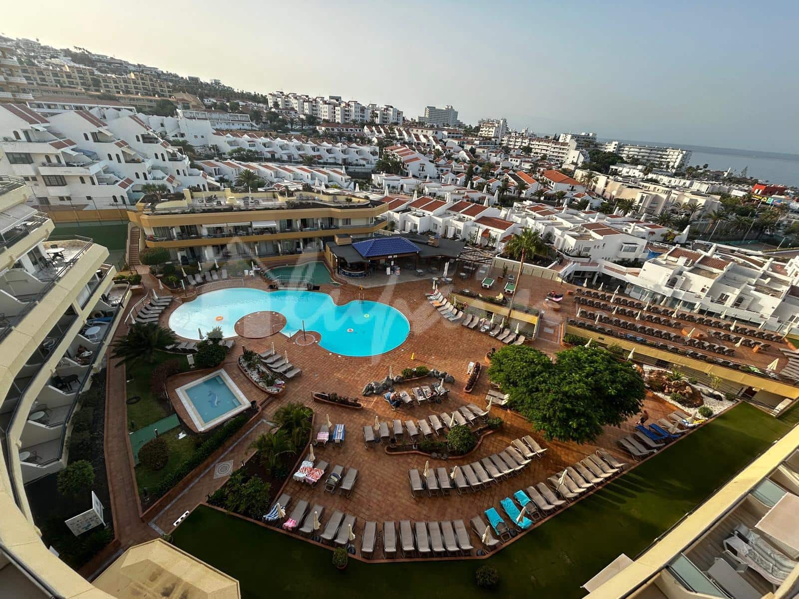 1 bedroom Apartment for sale in Costa Adeje with pool - € 289,000 (Ref: 10118072)